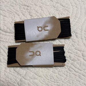 ON Black Shoelaces